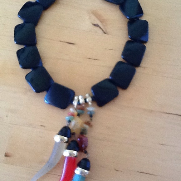 BEAUTIFUL AND UNIQUE ITALIAN NECKLACE - Picture 2 of 3